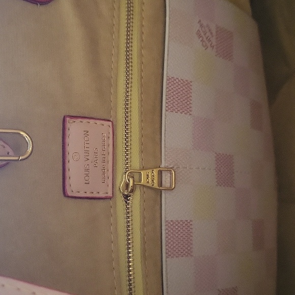 Designer bag gorgeous large tote and shoulder dust cover ✨️ ♥️color yellow pink - Picture 6 of 8